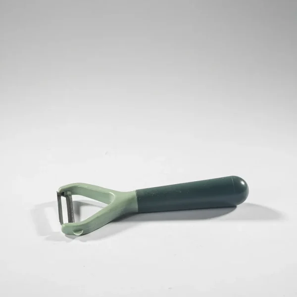 Peeler, Plastic Deluxe